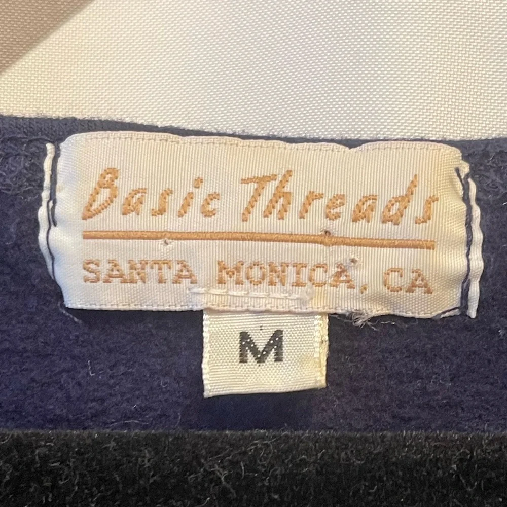 VNTG Basic Threads button up - Picture 2 of 4